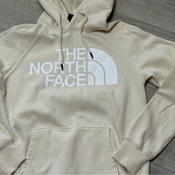 The North Face Off-White Hoodie - Picture 2 of 6